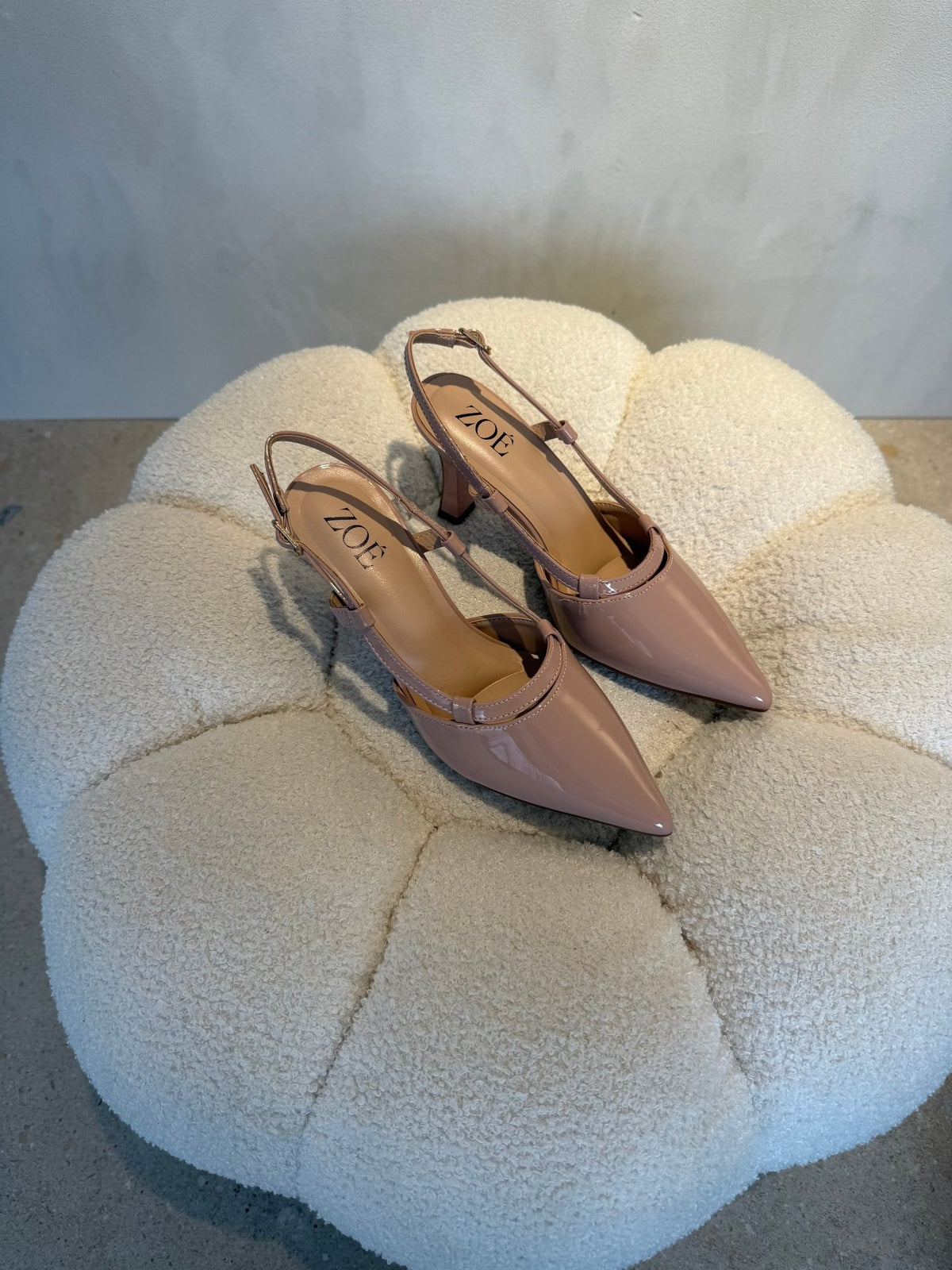 15099 Tacones Nude - ZOÉ BRAND 2026 charol clásico