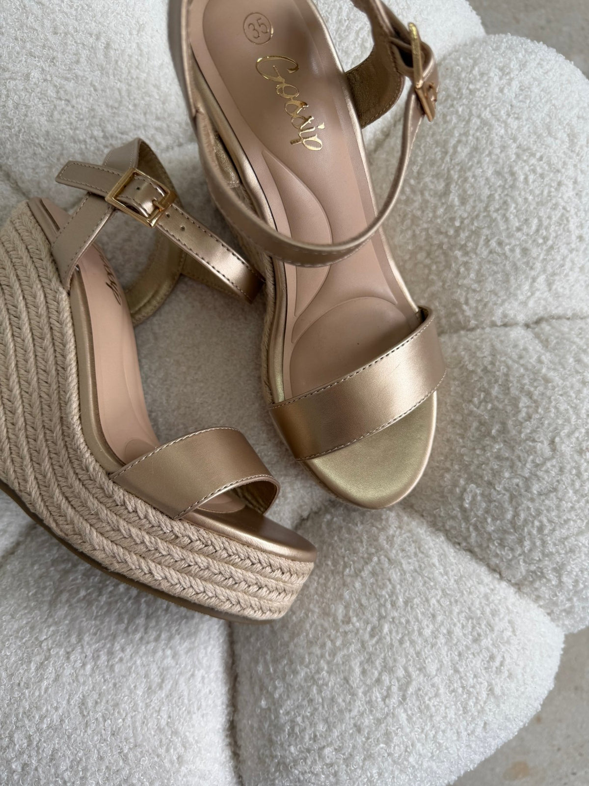 Tacones Dorado Yute Cuña 14812 Hebilla de mujer Zoé Brand Costa Rica