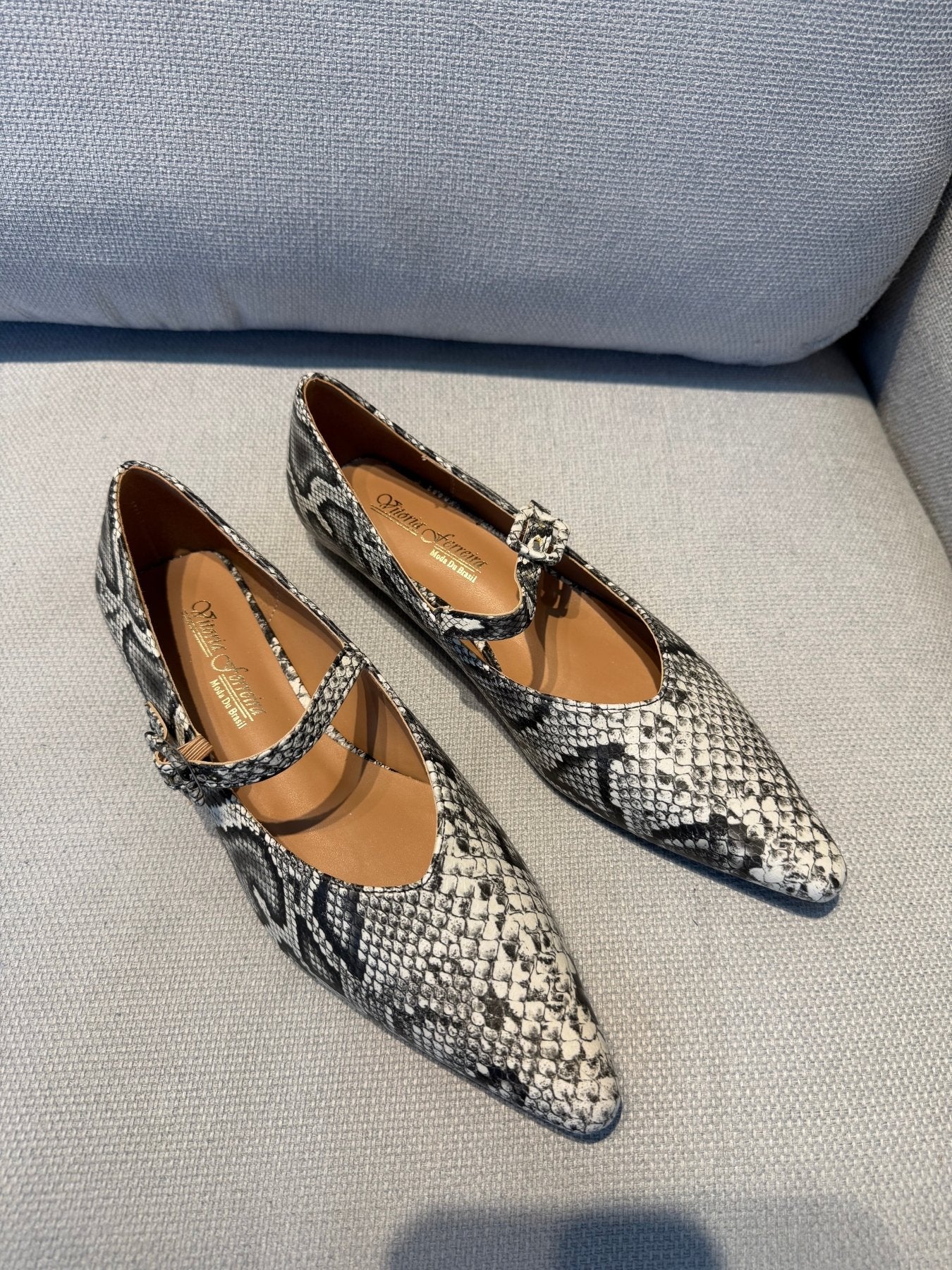 Zuecos Gris Animal Print 2063 Mary Jane Hebilla Casual de mujer Zoé Brand Costa Rica