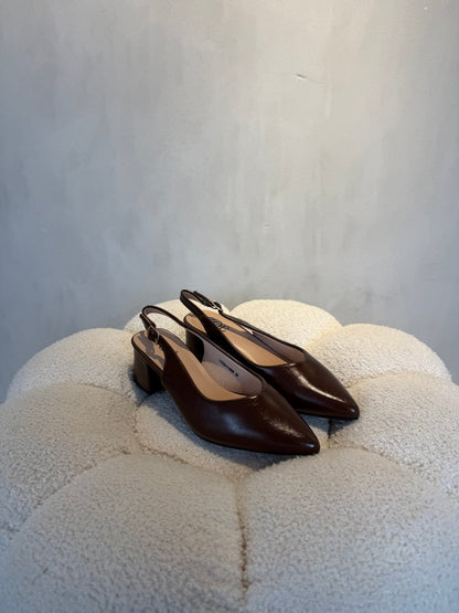 15090 Tacones Coffee - ZOÉ BRAND 2026 charol clásico