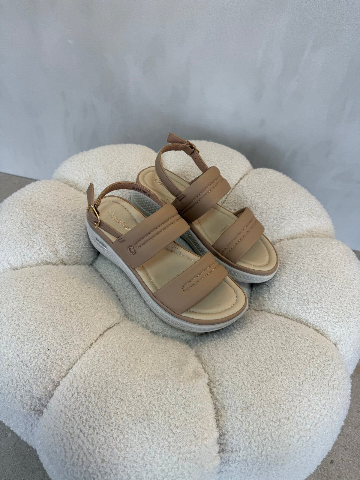 15103 Sandalia Beige - ZOÉ BRAND