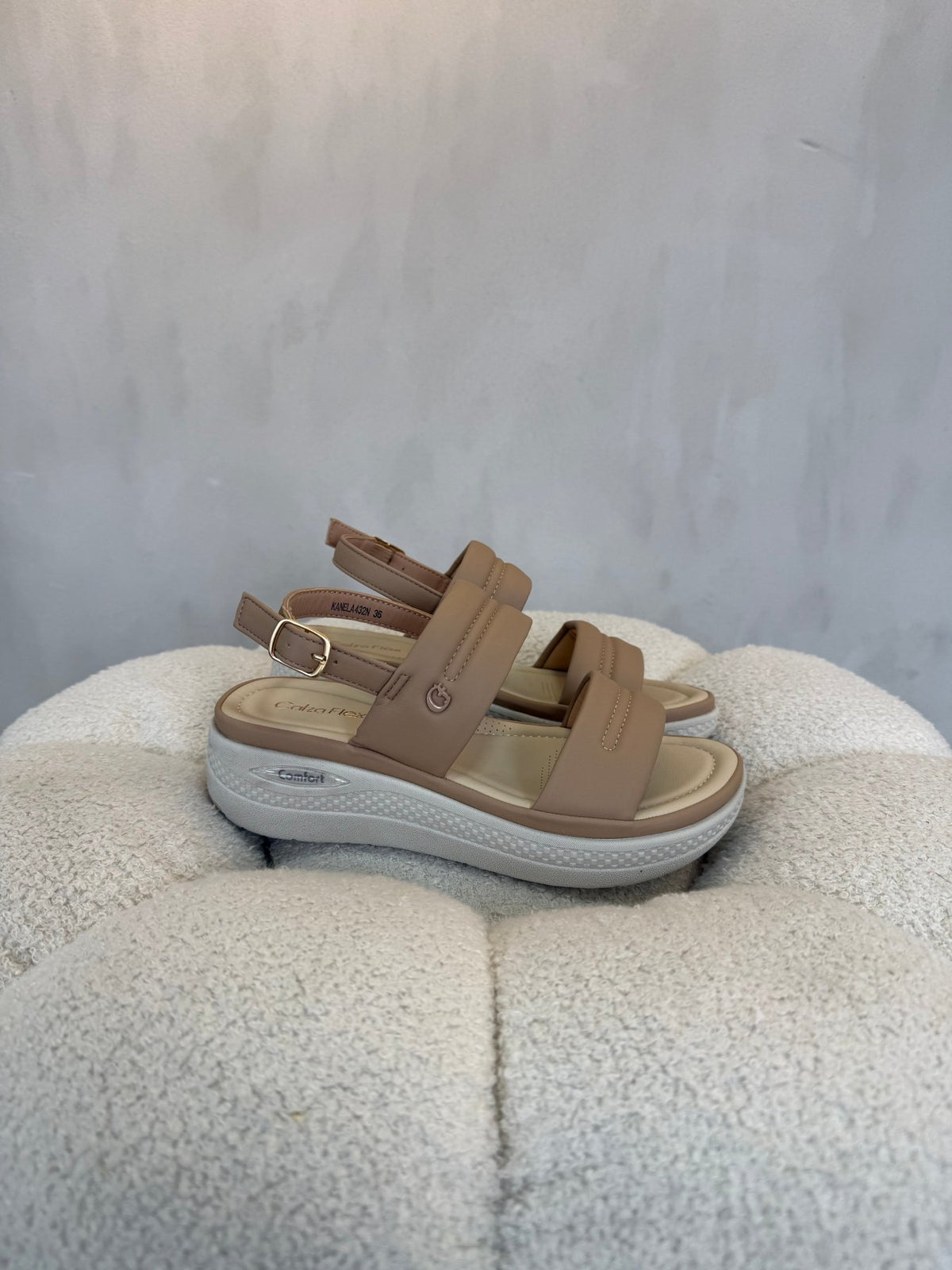 15103 Sandalia Beige - ZOÉ BRAND