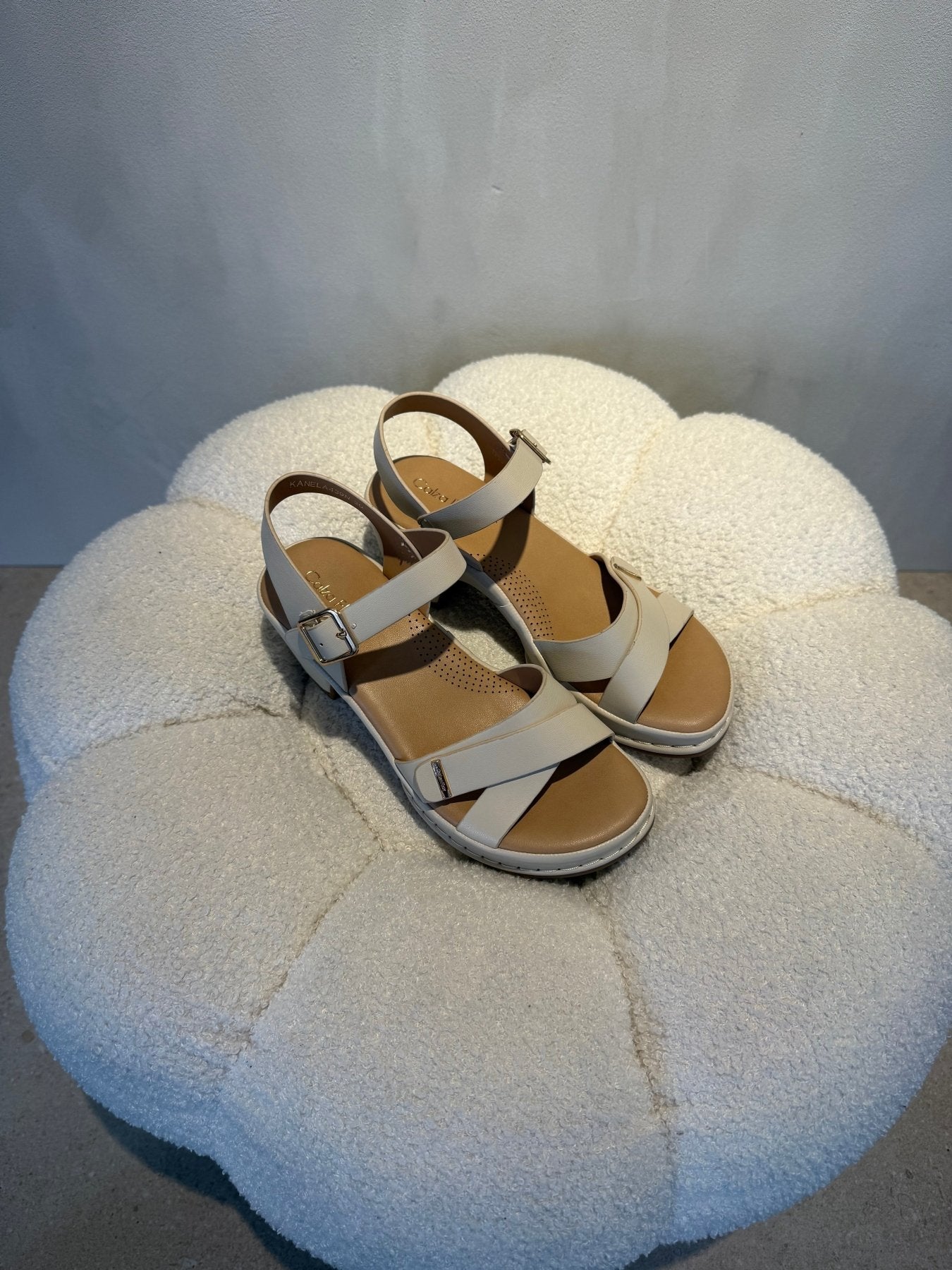 15122 Sandalias Beige - ZOÉ BRAND 2026 beige clásico