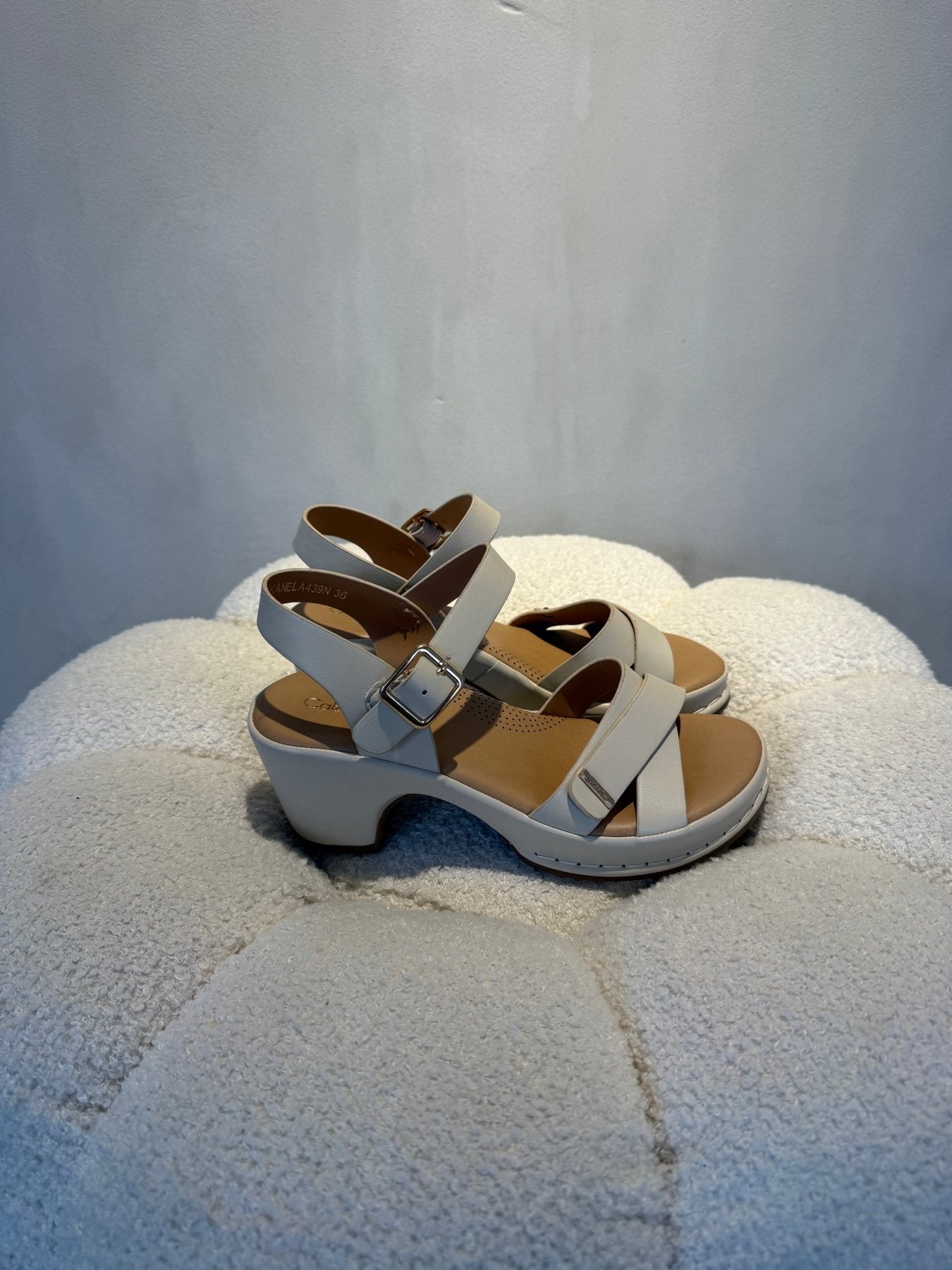 15122 Sandalias Beige - ZOÉ BRAND 2026 beige clásico