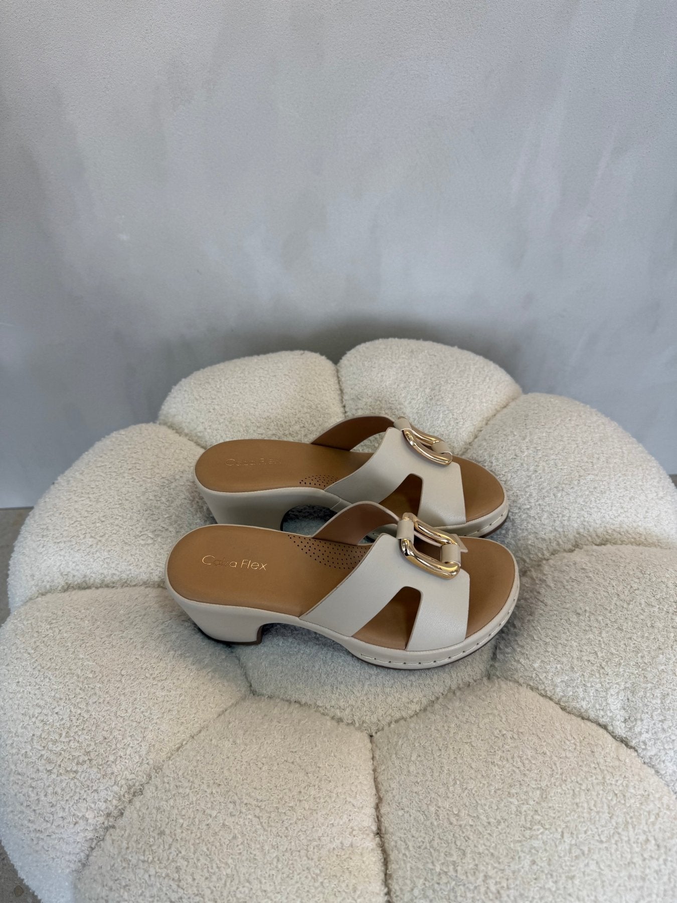 15124 Sandalias Beige - ZOÉ BRAND