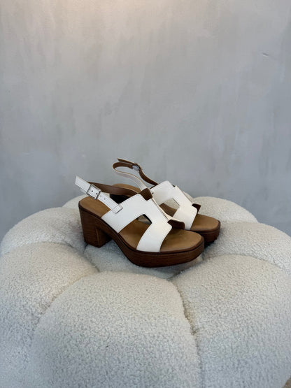 15128 Sandalias Off White - ZOÉ BRAND