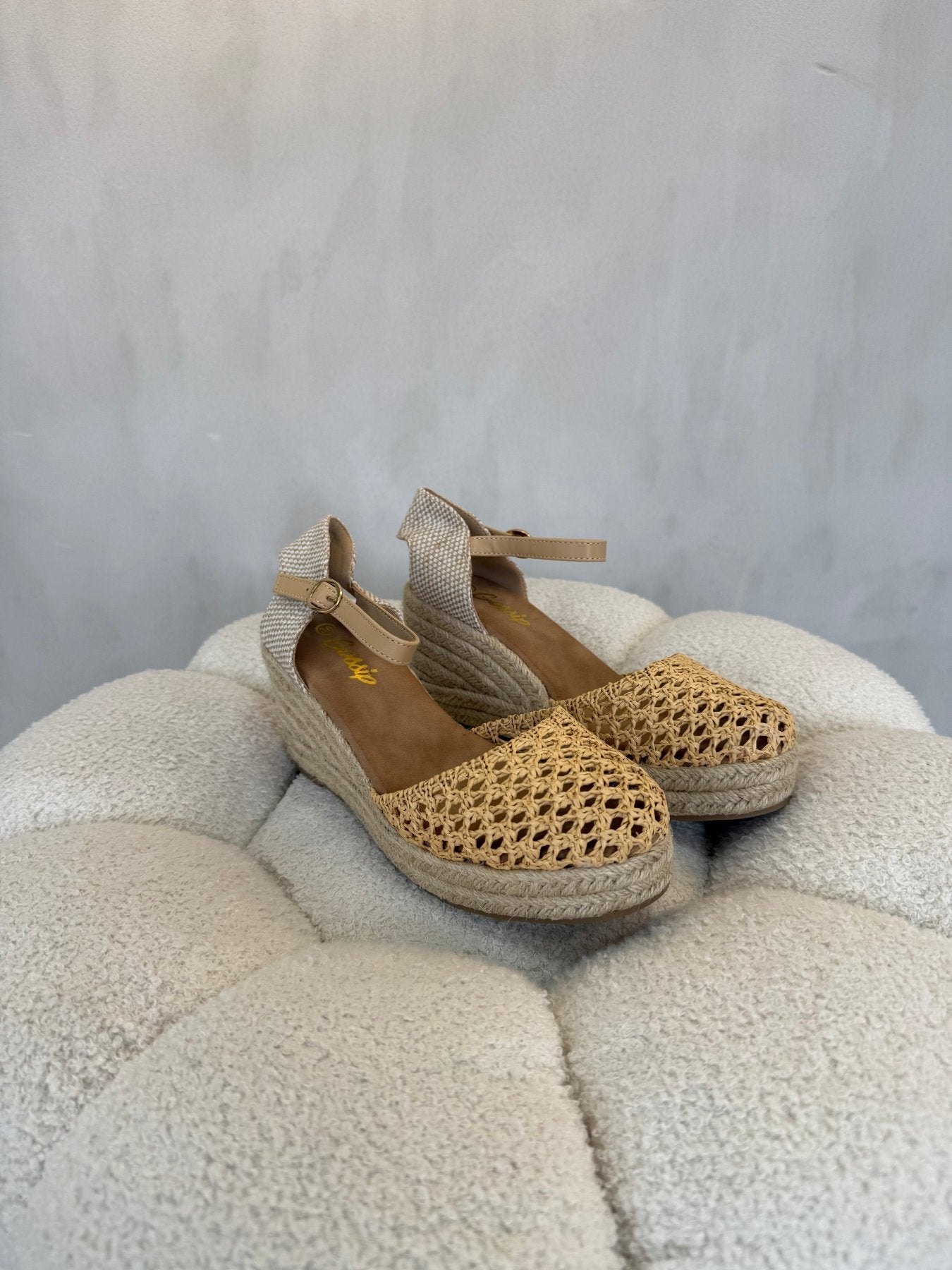 15131 Sandalias Beige - ZOÉ BRAND