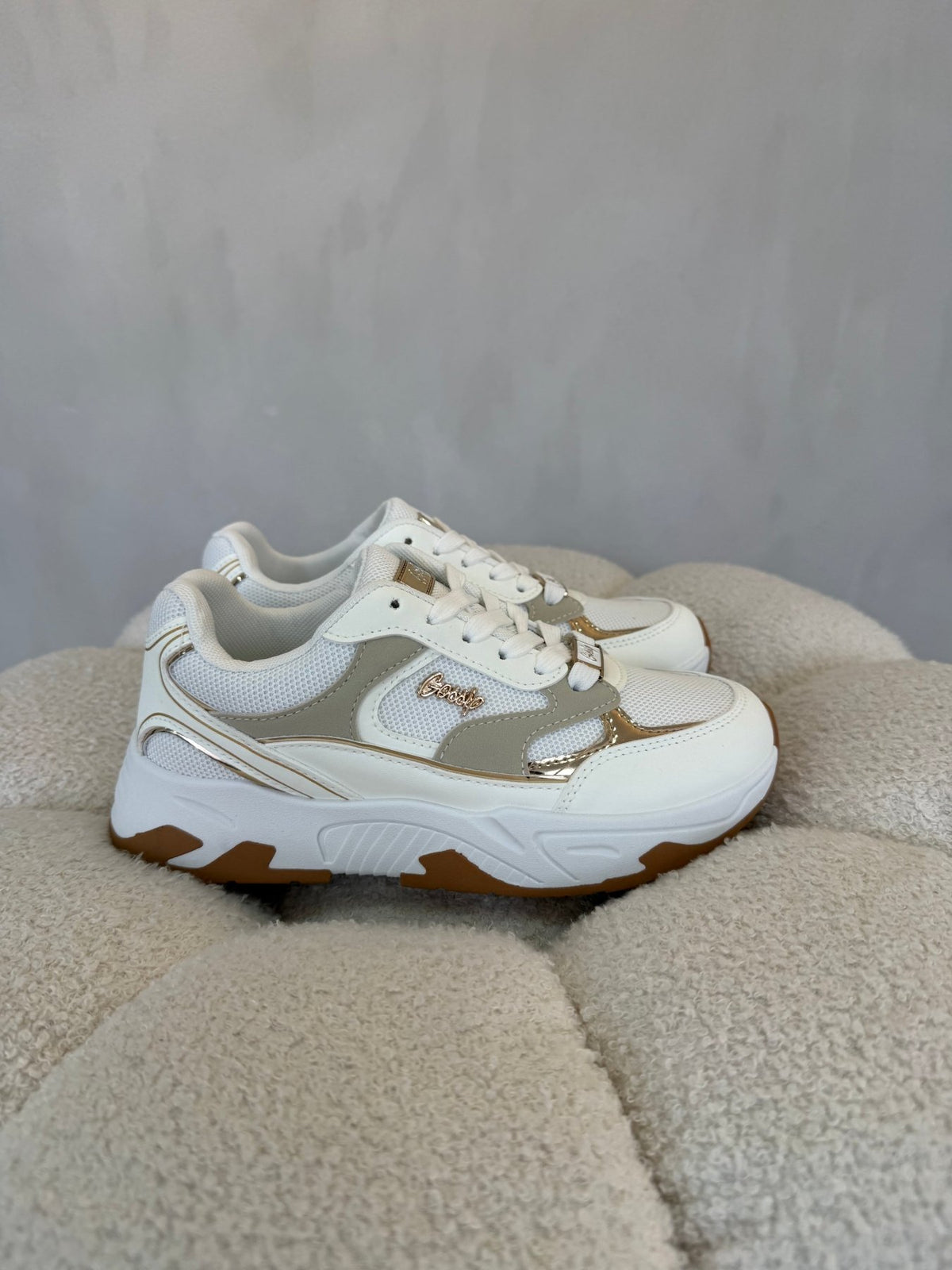 15139 Tenis Off White Beige - ZOÉ BRAND