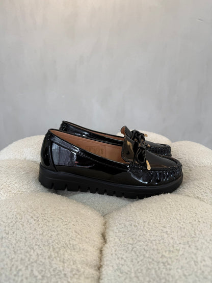 15156 Mocasines Full Black Patent - ZOÉ BRAND 2026 charol clásico