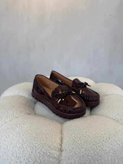 15157 Mocasines Full Burgundy - ZOÉ BRAND 2026 burgundy charol