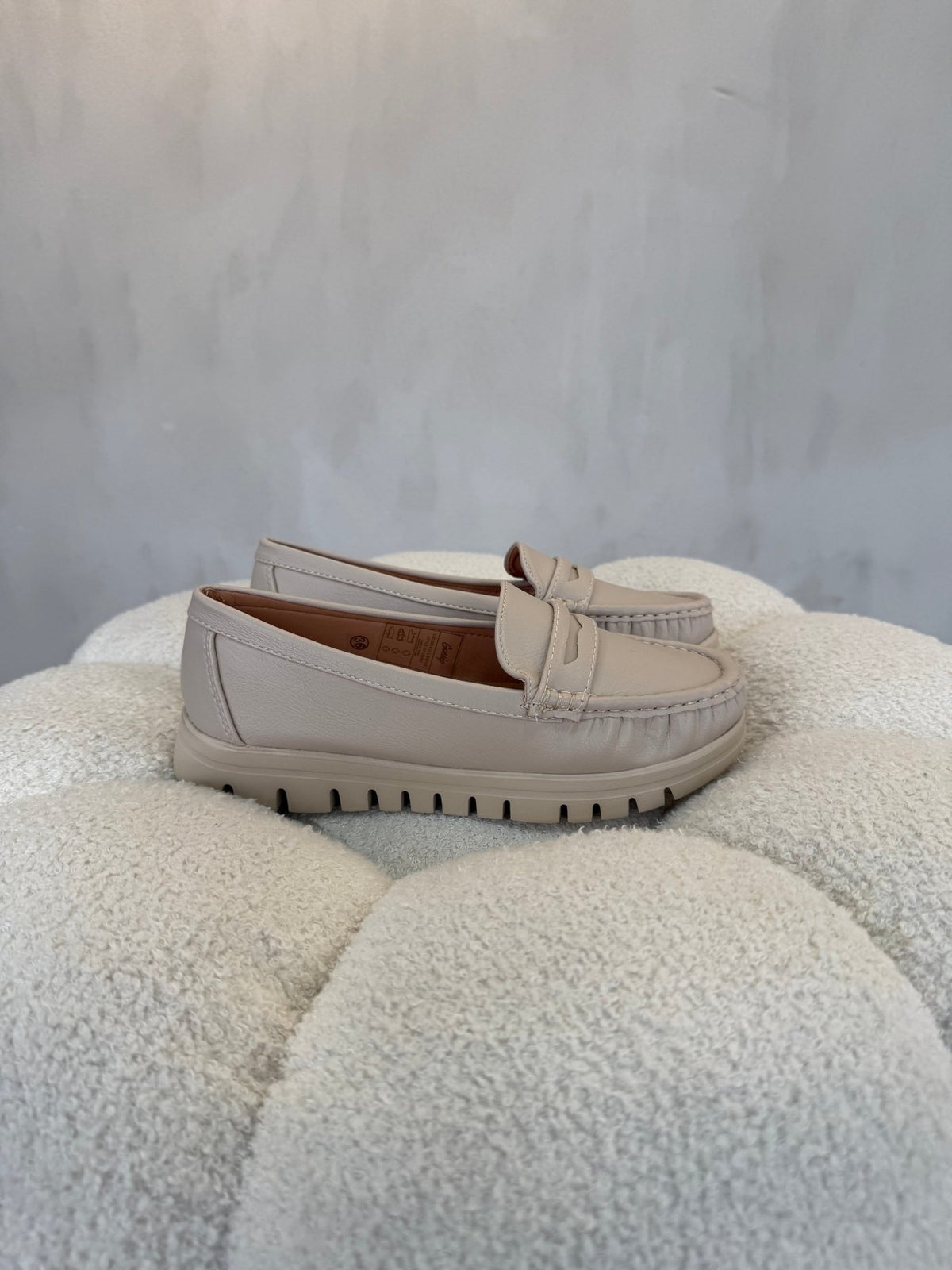 15162 Mocasines Full Beige - ZOÉ BRAND 2026 beige clásico