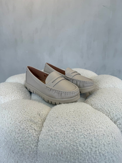 15162 Mocasines Full Beige - ZOÉ BRAND 2026 beige clásico