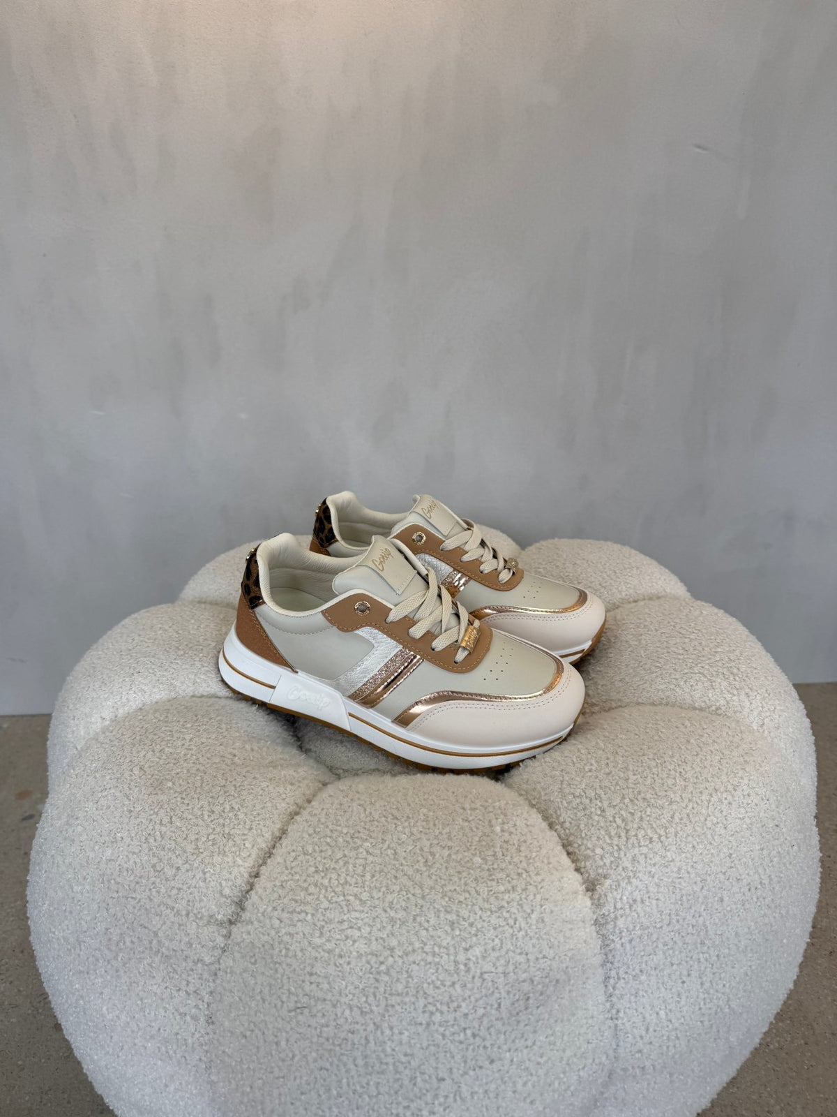 15176 Tenis Off White Gold - ZOÉ BRAND 2026 disponible-35 disponible-36