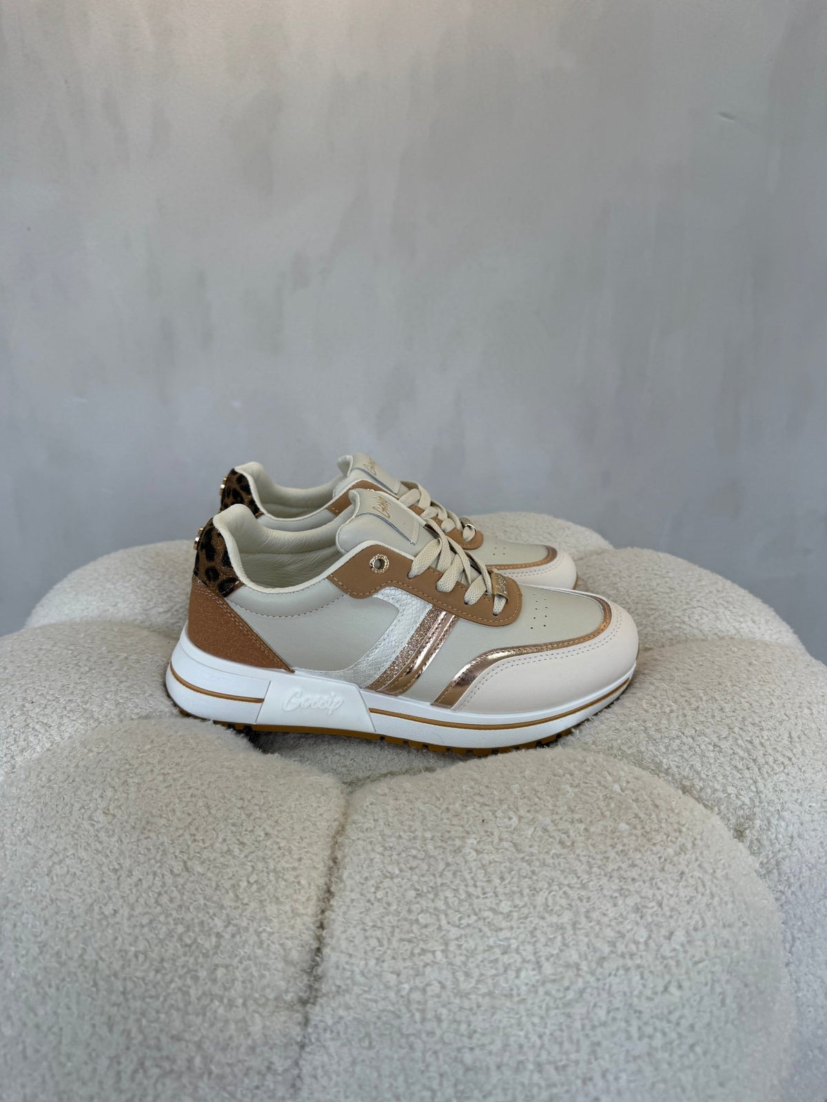 15176 Tenis Off White Gold - ZOÉ BRAND 2026 disponible-35 disponible-36