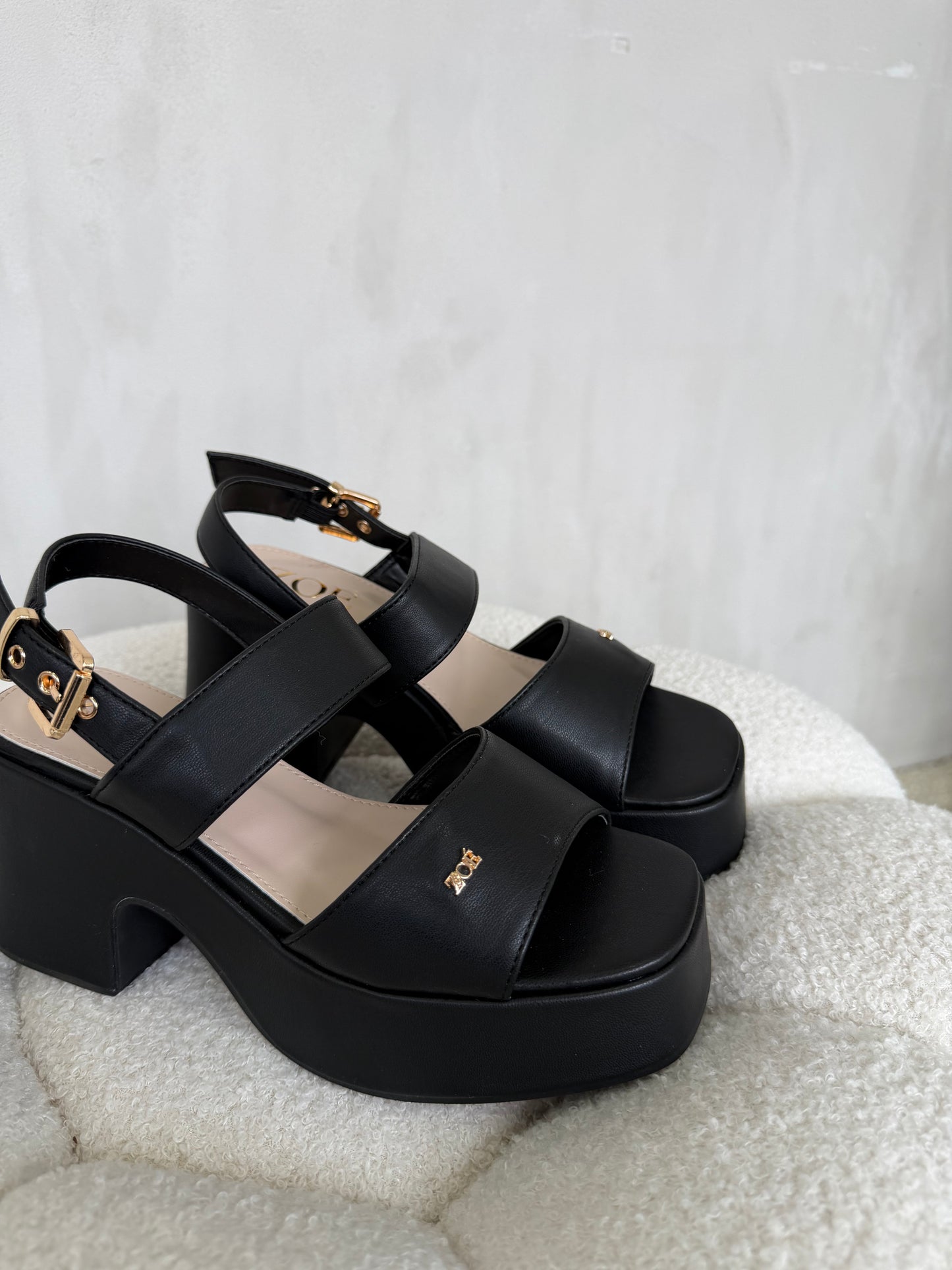 Sandalias 14913 z015 black