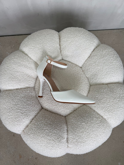 Tacones Blanco Charol 15015 Hebilla Stiletos Ejecutivo Zoé Brand Costa Rica