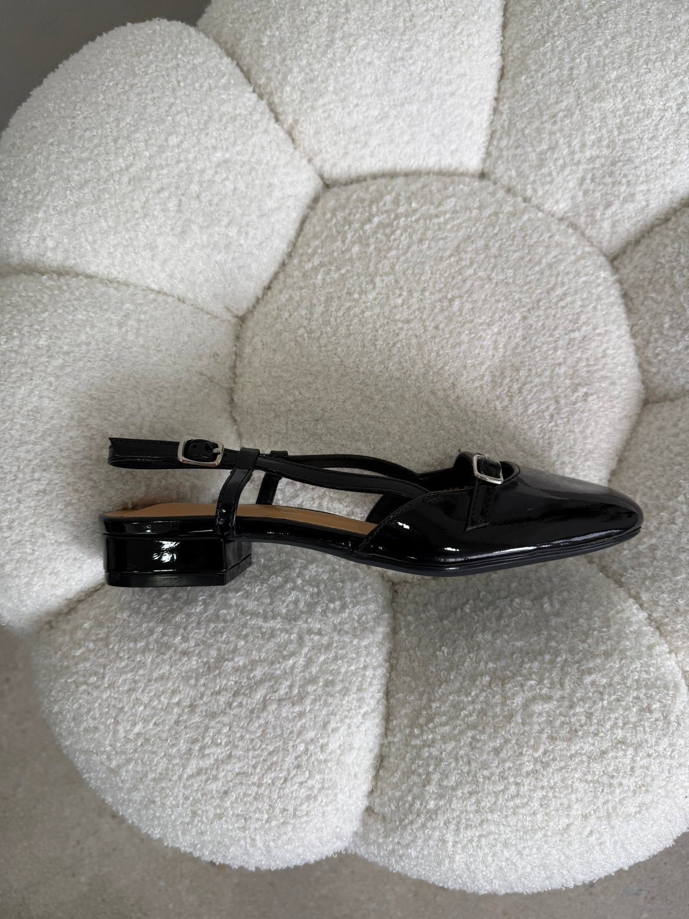 Bailarinas Negro Charol 15041 Mary Jane Slingback con Hebilla, Casual Zoé Brand Costa Rica