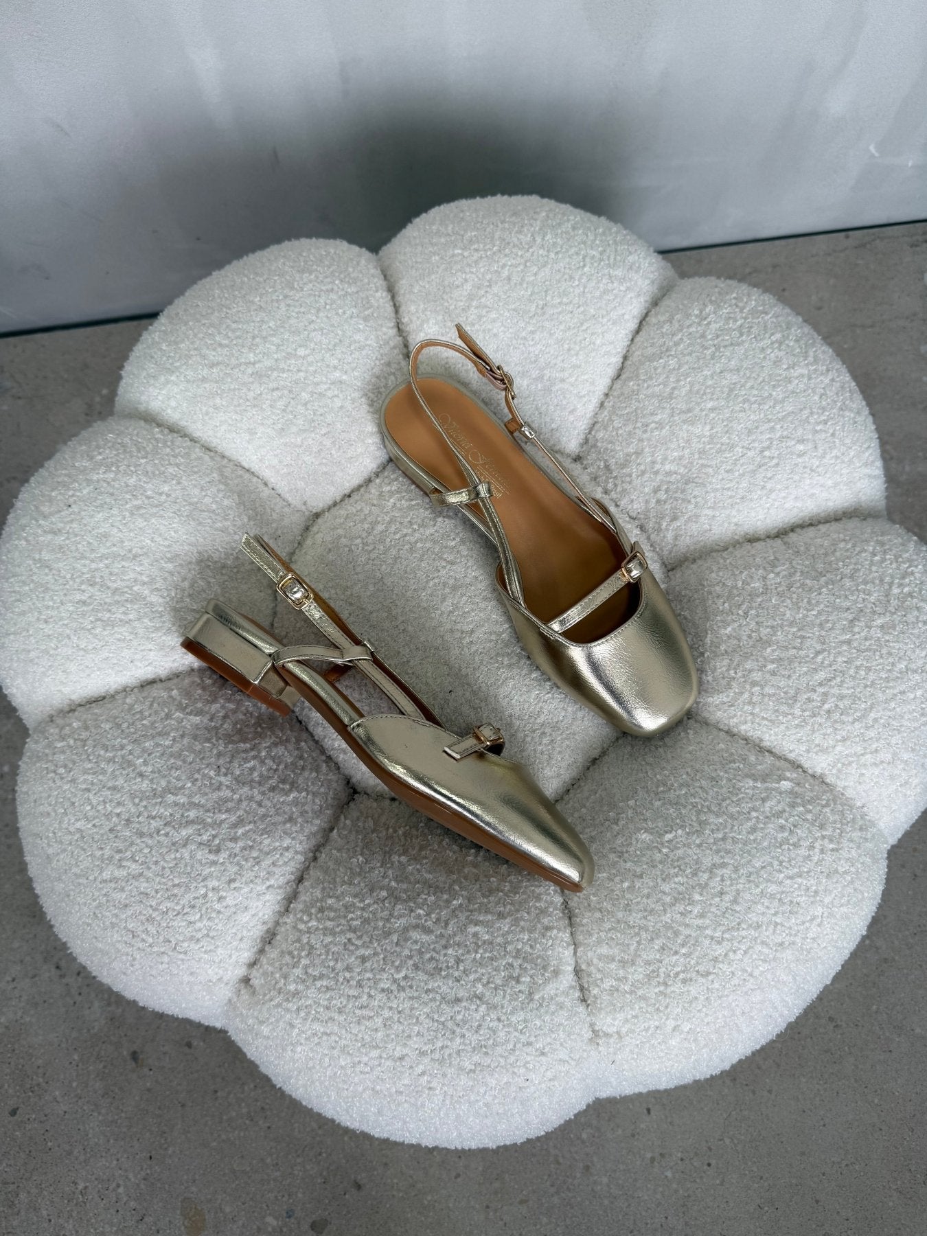 Bailarinas Dorado Metálico 15042 Mary Jane Slingback Hebilla Casual Zoé Brand Costa Rica