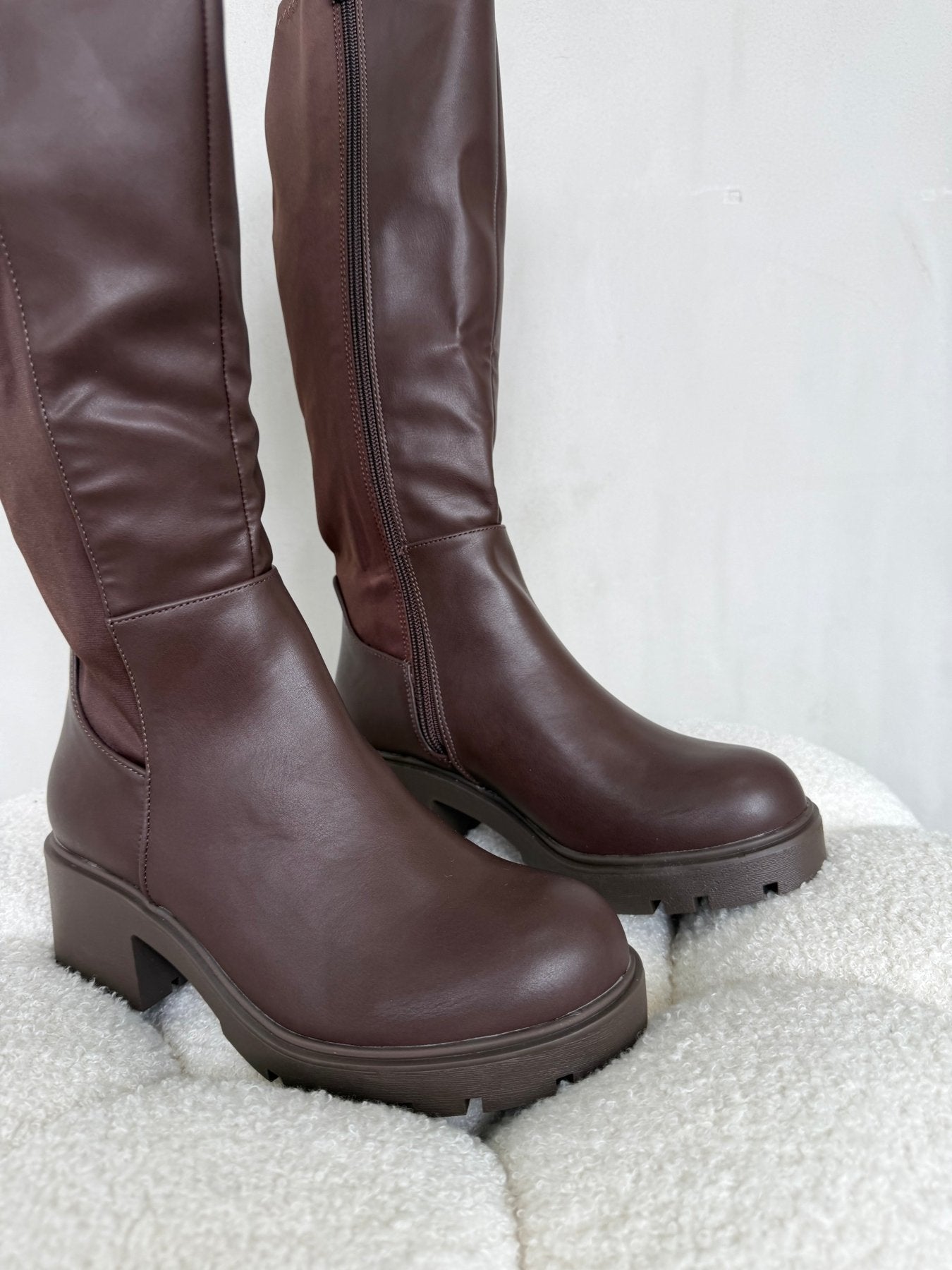 Botas Café Plataforma 14942 Zipper Casual de mujer Zoé Brand Costa Rica