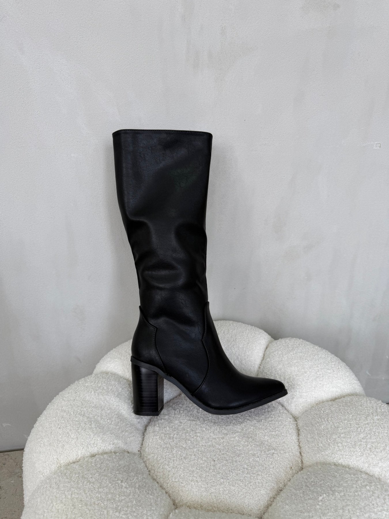 Botas Negro 14975 Tacón Bloque Ejecutivo Zoé Brand Costa Rica
