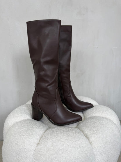 Botas Café Oscuro 14976 Tacón Bloque Ejecutivo Zoé Brand Costa Rica