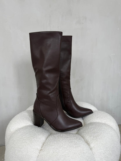 Botas Café Oscuro 14976 Tacón Bloque Ejecutivo Zoé Brand Costa Rica