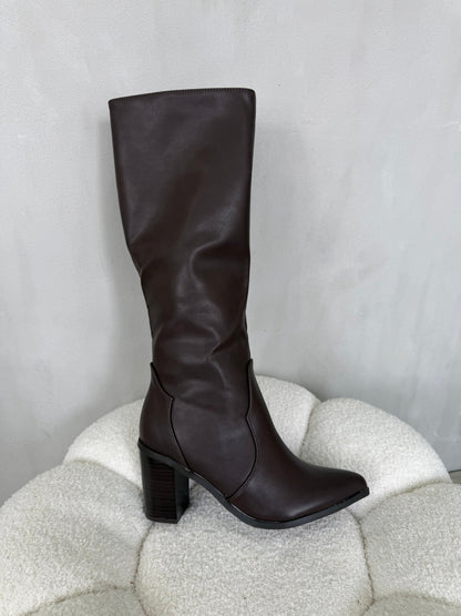 Botas Café Oscuro 14976 Tacón Bloque Ejecutivo Zoé Brand Costa Rica