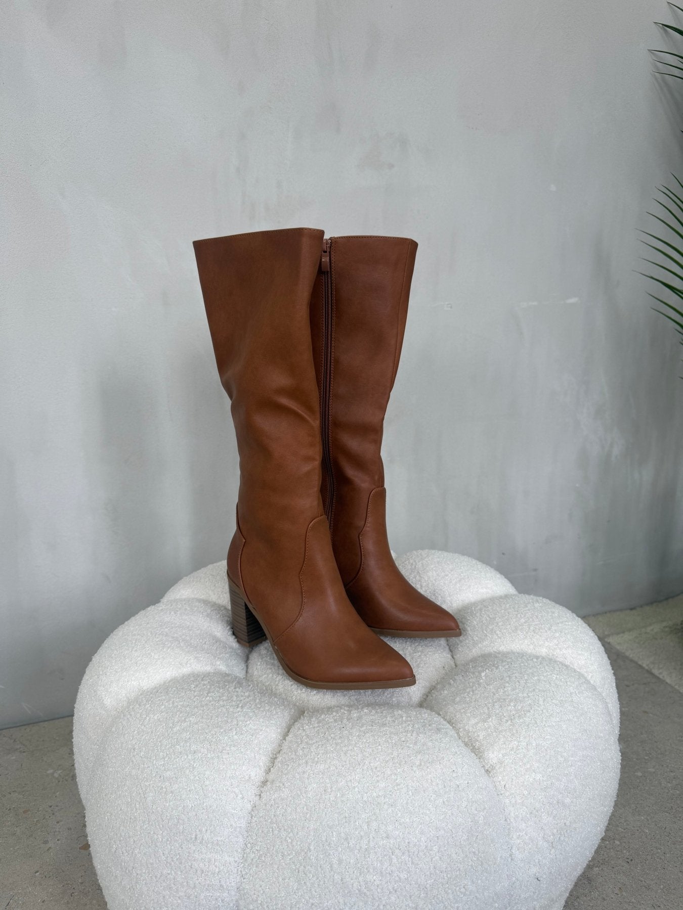 Botas Camel 14977 Tacón Bloque Ejecutivo Zoé Brand Costa Rica