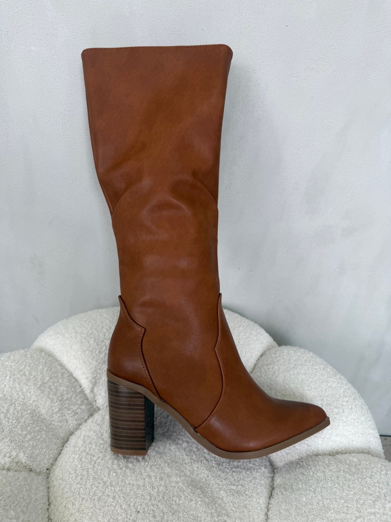 Botas Camel 14977 Tacón Bloque Ejecutivo Zoé Brand Costa Rica