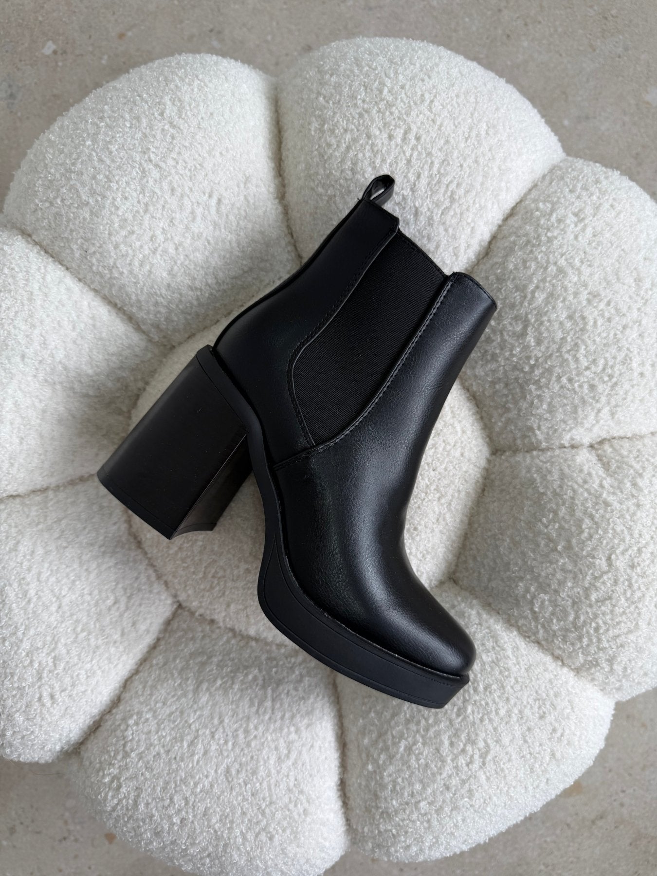 Botines Negro Plataforma 14836 Casual de mujer Zoé Brand Costa Rica