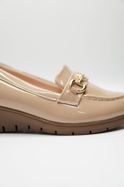 Mocasines Beige Charol Cuña 14788 Casual de mujer Zoé Brand Costa Rica