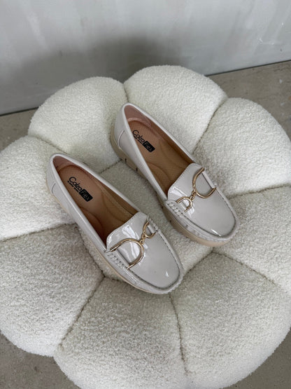 Mocasines Gris Claro Charol Plataforma 14990 Slip On Casual Zoé Brand Costa Rica