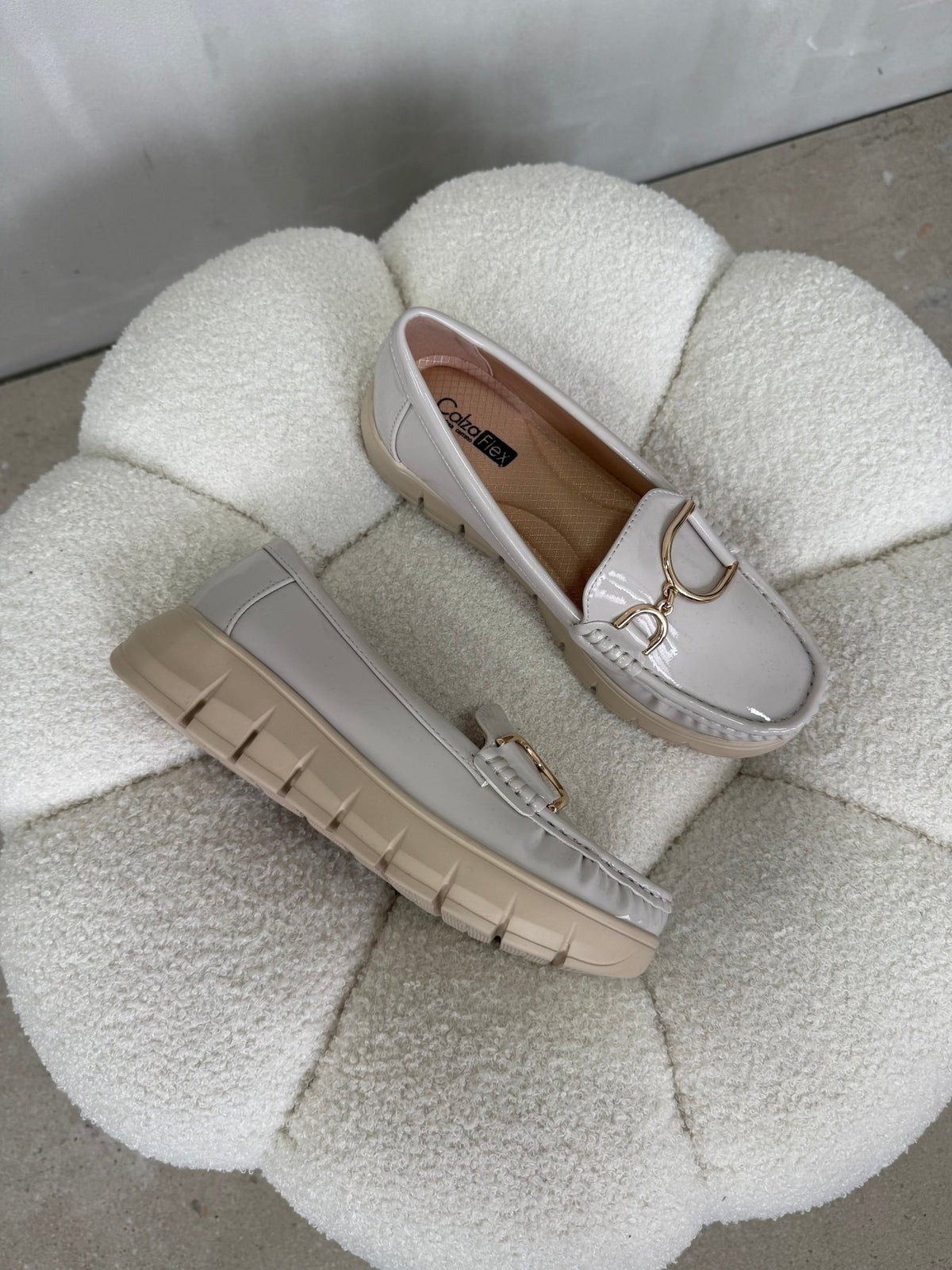 Mocasines Gris Claro Charol Plataforma 14990 Slip On Casual Zoé Brand Costa Rica