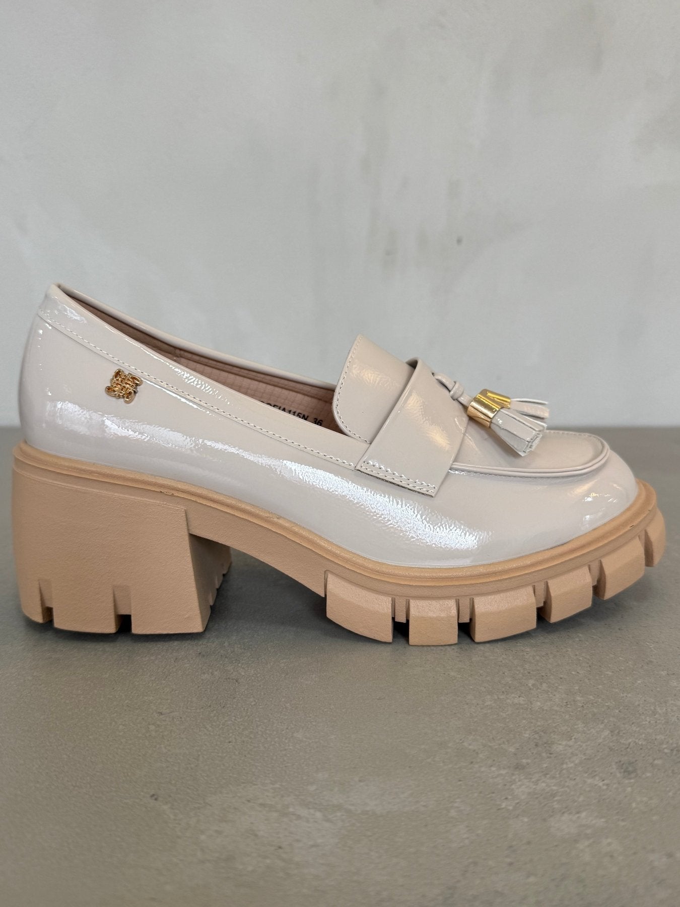 Mocasines Blanco Hueso Charol 14546 Chunky Slip On Casual de mujer Zoé Brand Costa Rica