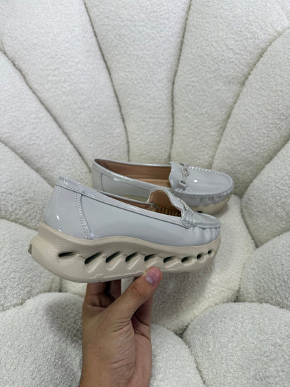Mocasines Gris Claro Charol Plataforma 14984 Slip On Casual Zoé Brand Costa Rica - ZOÉ BRAND 2026 disponible-35 disponible-36