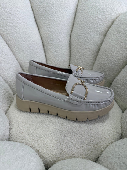 Mocasines Gris Claro Charol Plataforma 14990 Slip On Casual Zoé Brand Costa Rica - ZOÉ BRAND 2026 charol disponible-35