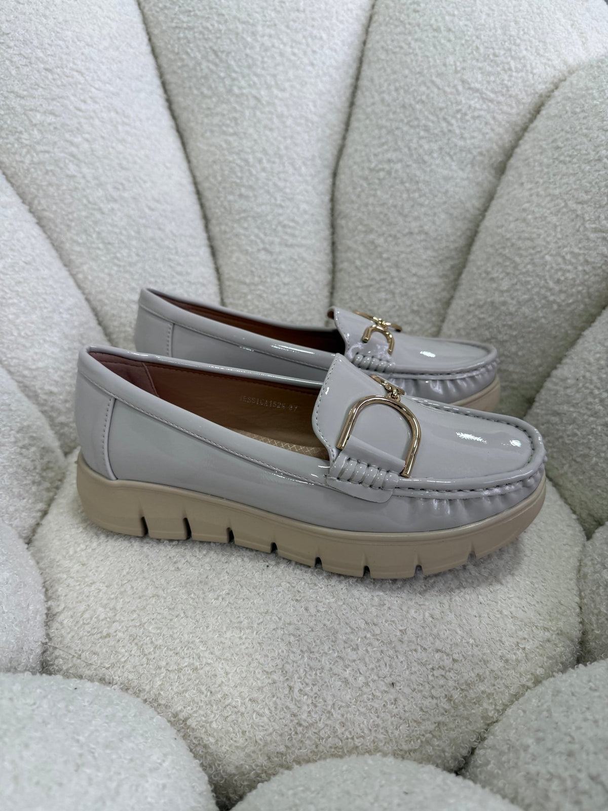 Mocasines Gris Claro Charol Plataforma 14990 Slip On Casual Zoé Brand Costa Rica - ZOÉ BRAND 2026 charol disponible-35