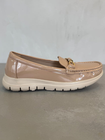 Mocasines Beige Charol 14566 Slip On Casual de mujer Zoé Brand Costa Rica