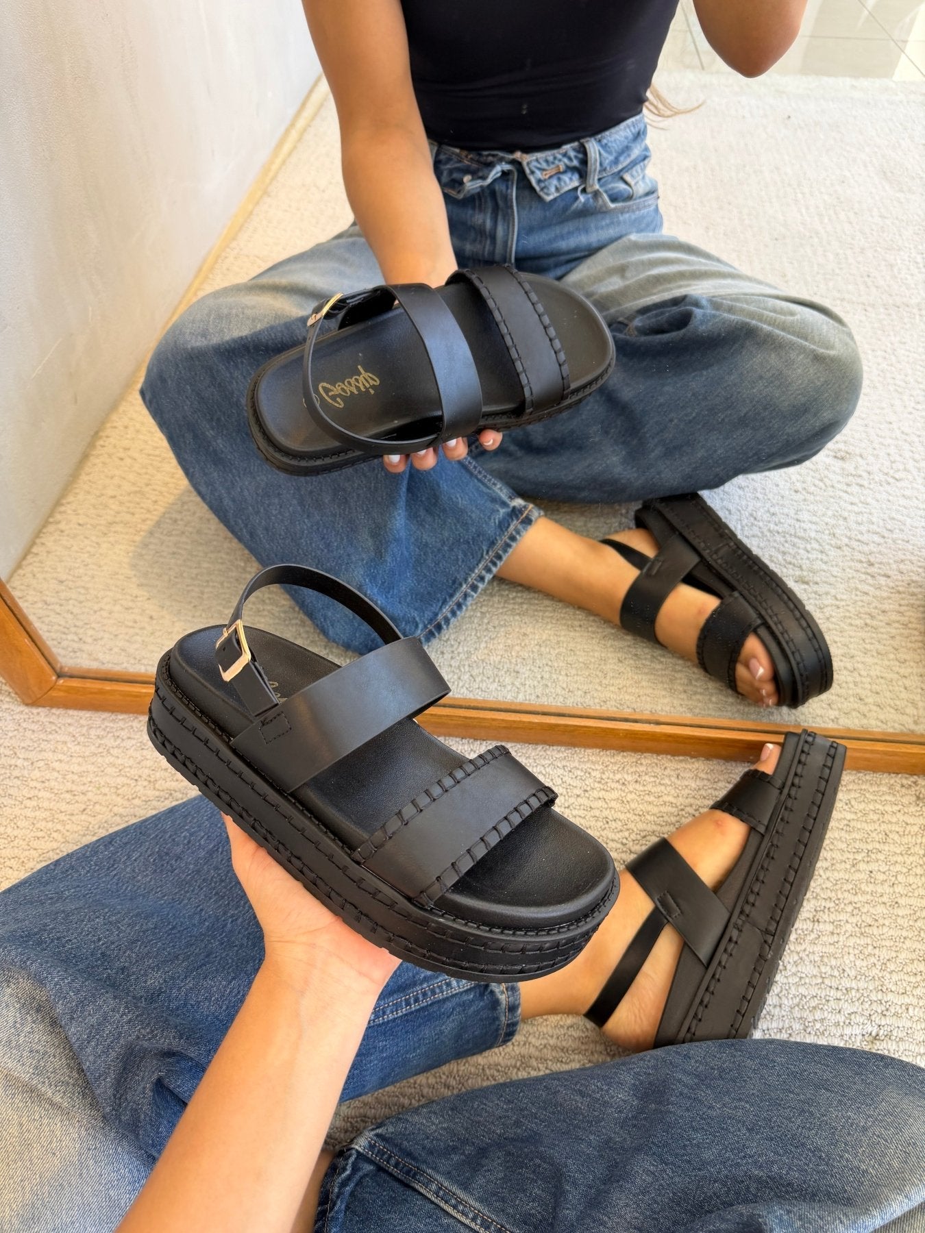 Sandalias Negro Plataforma 14350 Doble Correa con Hebilla Slingback Casual Zoé Brand Costa Rica