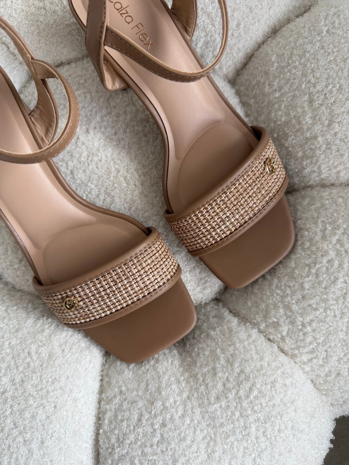Tacones Beige Yute 14778 Hebilla de mujer Zoé Brand Costa Rica