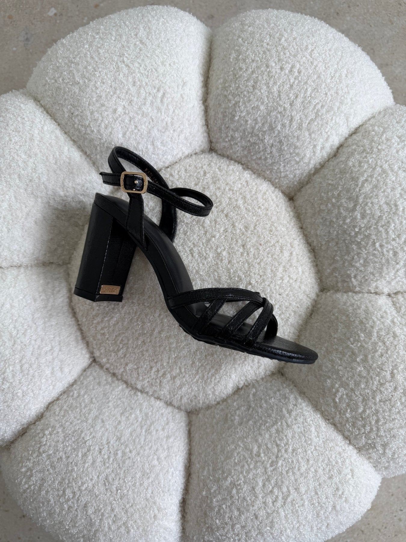 Tacones Negro 14779 Hebilla de mujer Zoé Brand Costa Rica