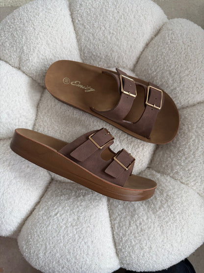 Sandalias Café Plataforma Flat 14800 Doble Correa Hebillas Casual de mujer Zoé Brand Costa Rica