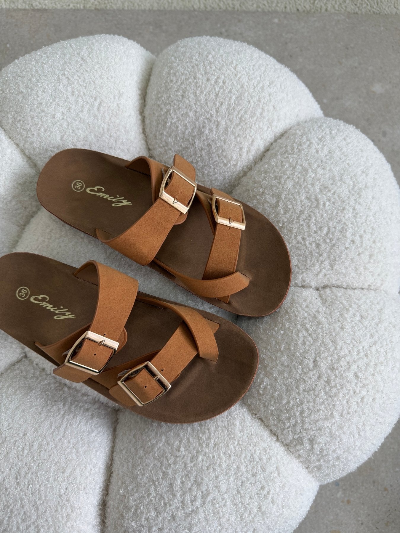 Sandalias Tan Plataforma Flat 14804 Doble Correa Hebillas Casual de mujer Zoé Brand Costa Rica