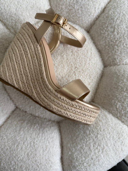 Tacones Dorado Yute Cuña 14812 Hebilla de mujer Zoé Brand Costa Rica