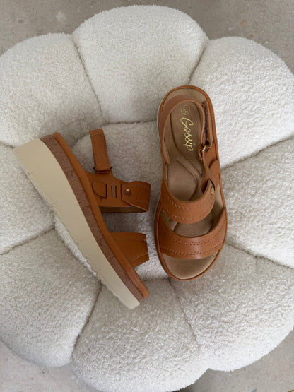 Sandalias Tan Plataforma 14825 Velcro Casual de mujer Zoé Brand Costa Rica