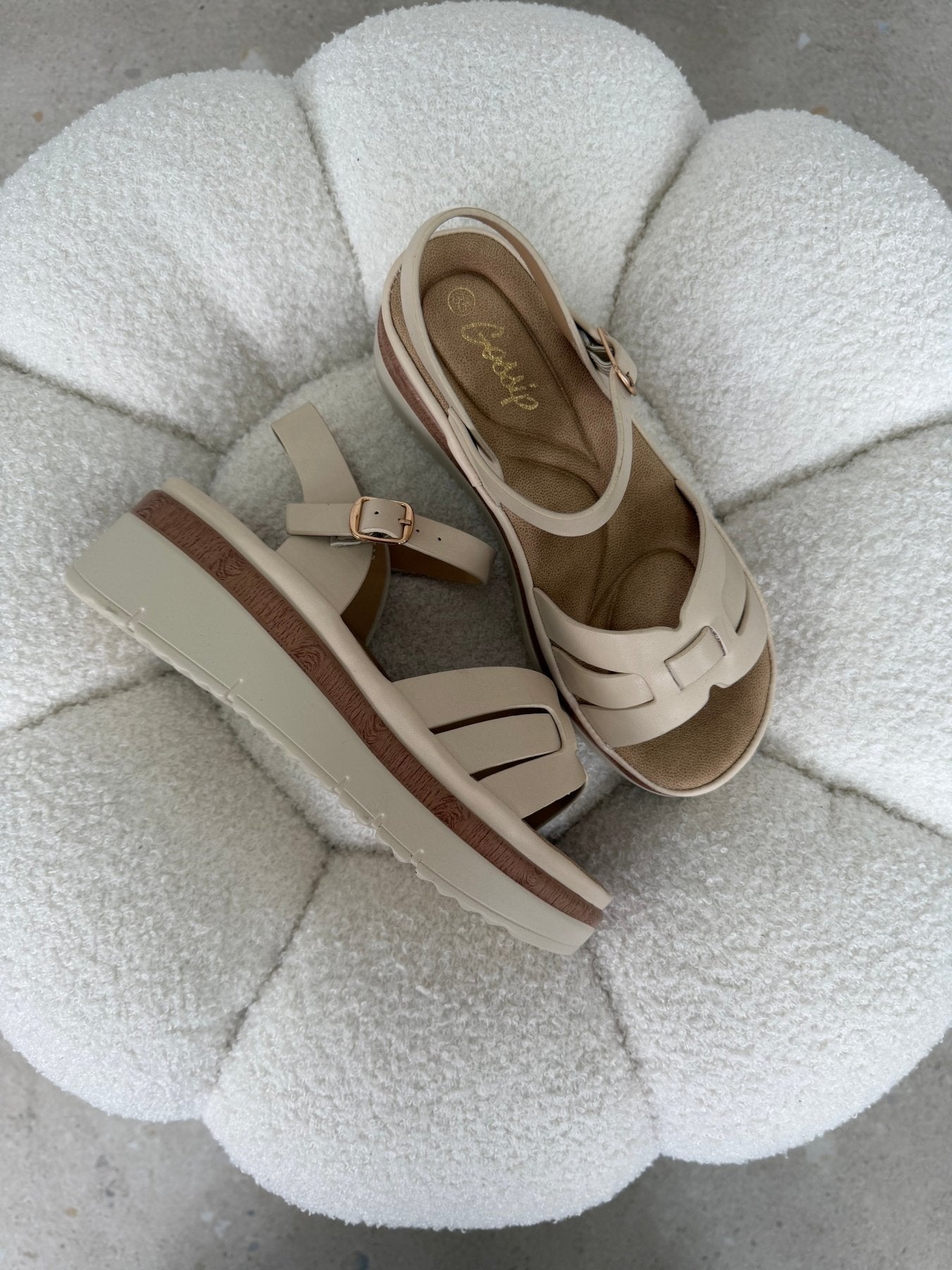 Sandalias Crema Plataforma 14829 Hebilla Casual de mujer Zoé Brand Costa Rica