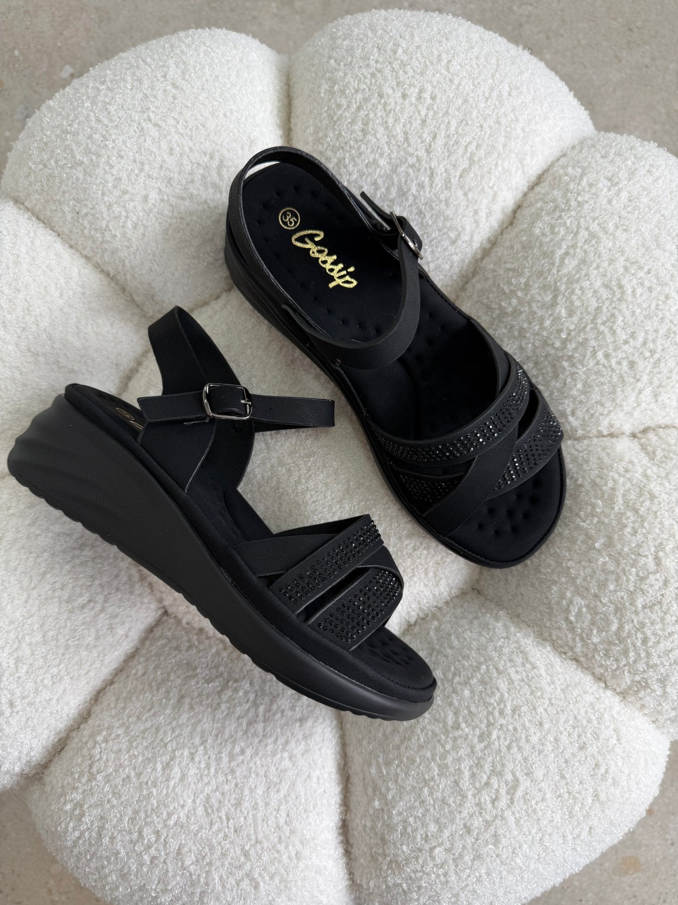 Sandalias Negro Brillos Cuña 14830 Hebilla Casual de mujer Zoé Brand Costa Rica