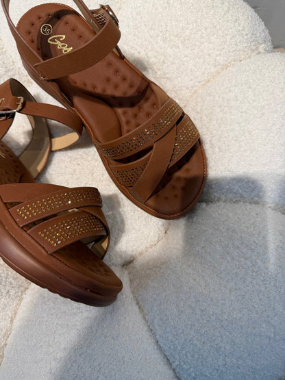 Sandalias Tan Brillos Cuña 14831 Hebilla Casual de mujer Zoé Brand Costa Rica