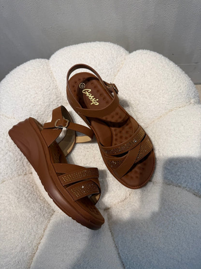 Sandalias Tan Brillos Cuña 14831 Hebilla Casual de mujer Zoé Brand Costa Rica