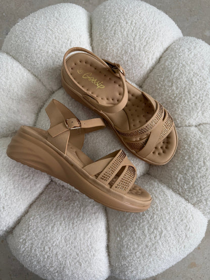 Sandalias Beige Brillos Cuña 14832 Hebilla Casual de mujer Zoé Brand Costa Rica